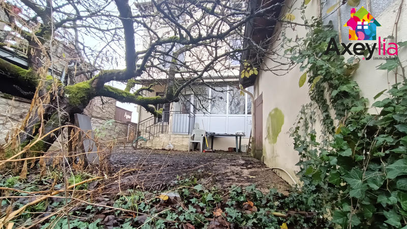 Maison - 140 m² - 6 pièces