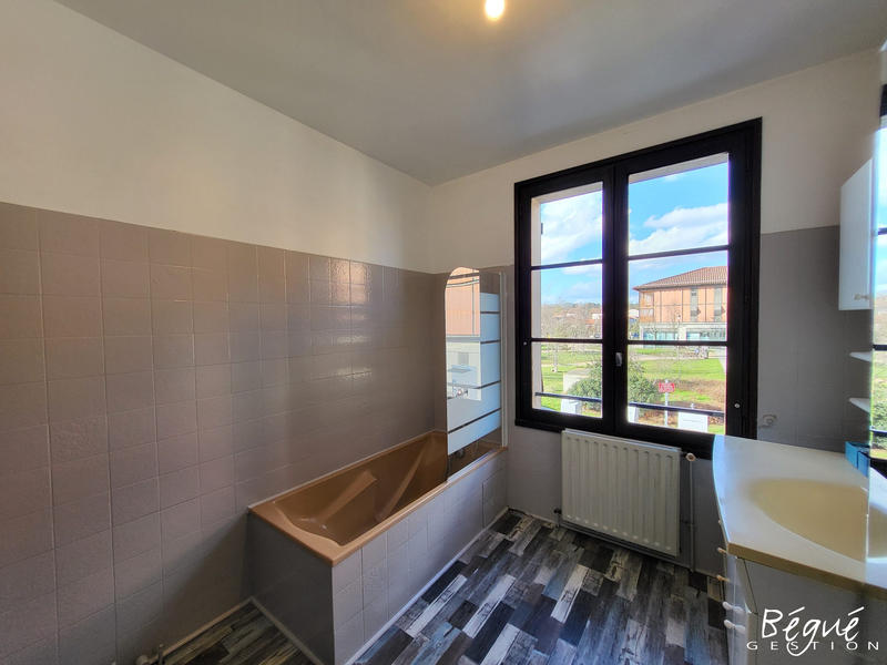 Appartement - 82 m² - 3 pièces