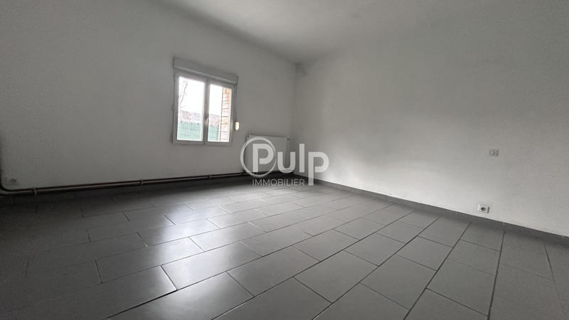 Maison - 300 m² - 4 pièces