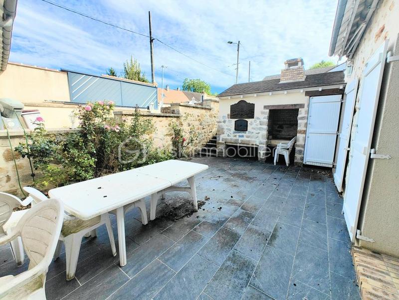 Maison en pierre - 140 m² - 4 pièces