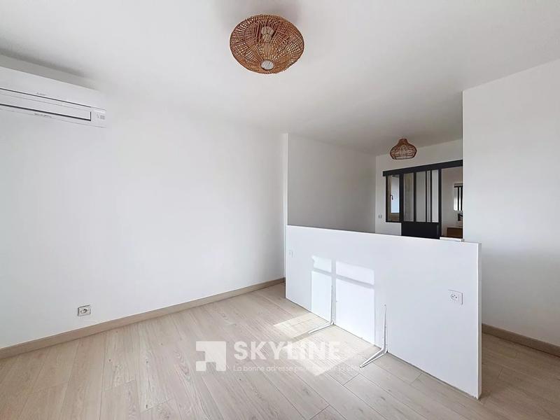 Maison - 122 m² - 4 pièces