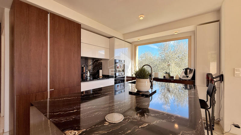 Maison - 144 m² - 5 pièces