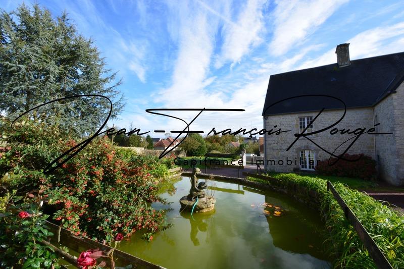 Maison - 290 m² - 9 pièces