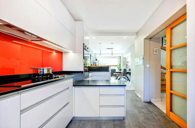 Maison - 227 m² - 8 pièces