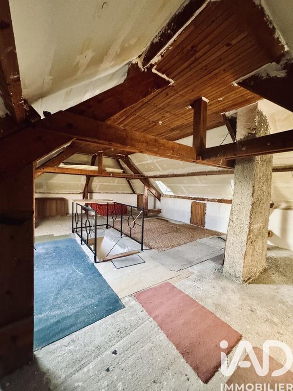 Maison - 90 m² - 5 pièces