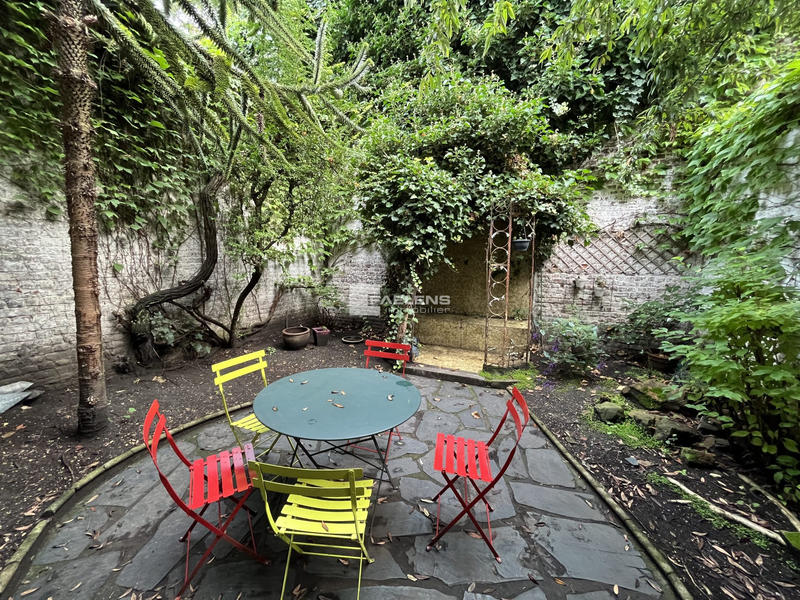 Maison - 223 m² - 5 pièces