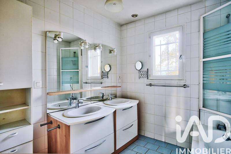 Maison - 141 m² - 5 pièces