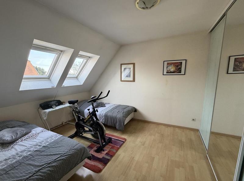 Maison - 92 m² - 5 pièces