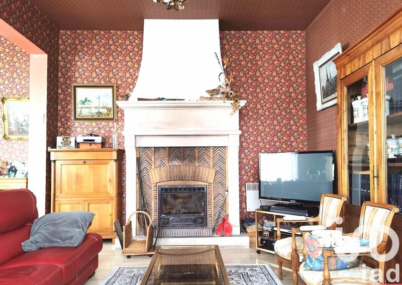 Maison - 250 m² - 13 pièces