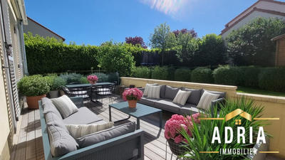 Maison - 139 m² - 6 pièces