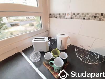 Chambre - 12 m² - 1 pièce