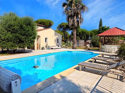 Villa - 120 m² - 5 pièces