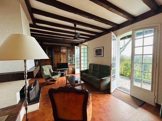 Maison - 136 m² - 5 pièces