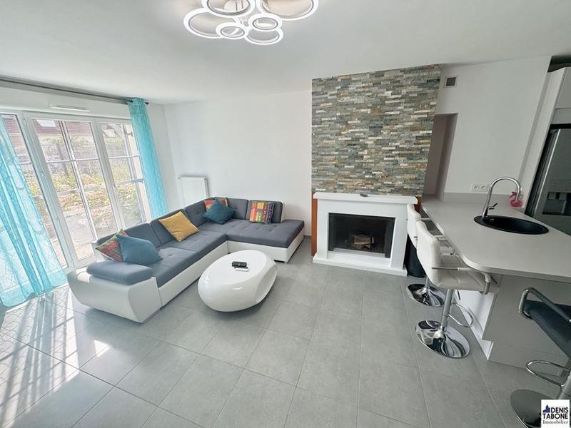 Maison traditionnelle - 82 m² - 5 pièces