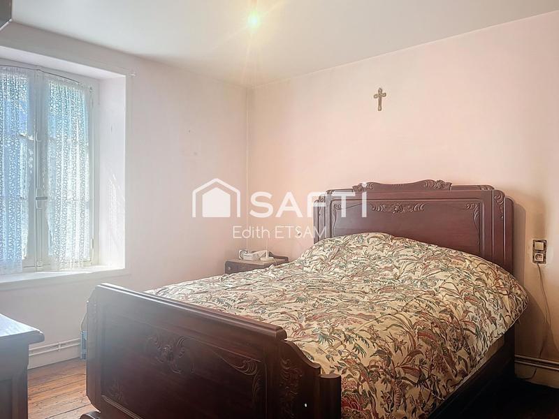 Maison - 90 m² - 5 pièces