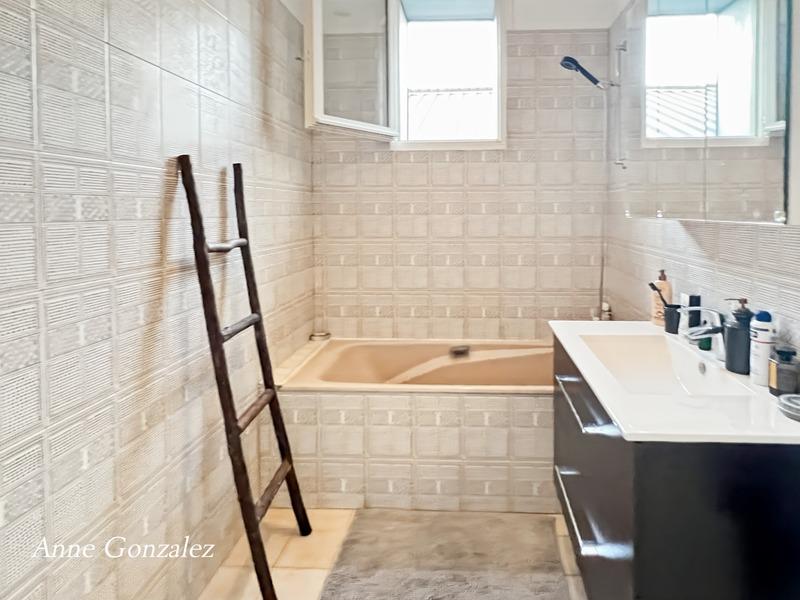 Appartement - 95 m² - 4 pièces