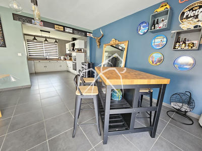 Maison - 171 m² - 7 pièces