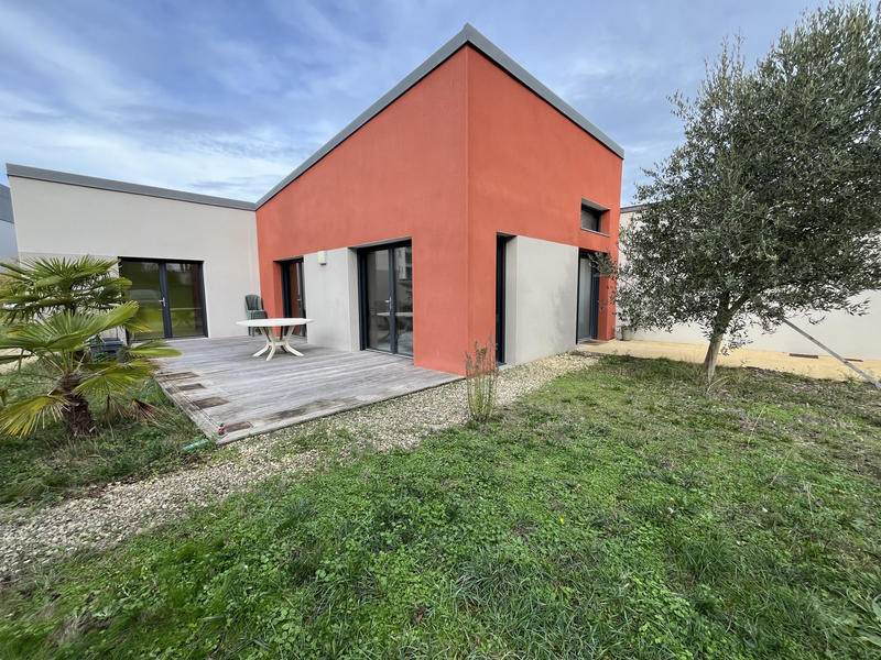 Maison - 100 m² - 3 pièces