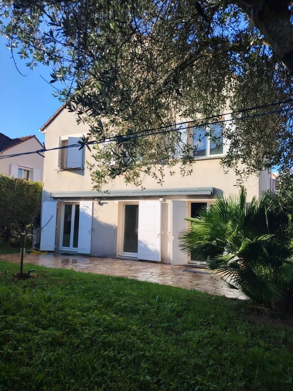 Maison - 141 m² - 5 pièces