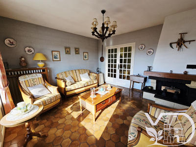 Maison - 99 m² - 4 pièces