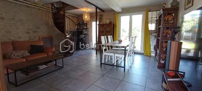 Maison - 77 m² - 3 pièces