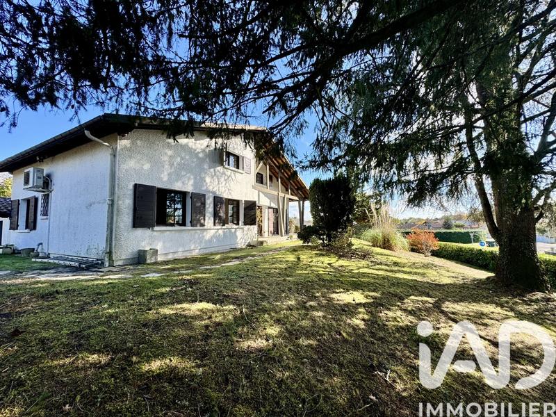 Maison - 190 m² - 8 pièces