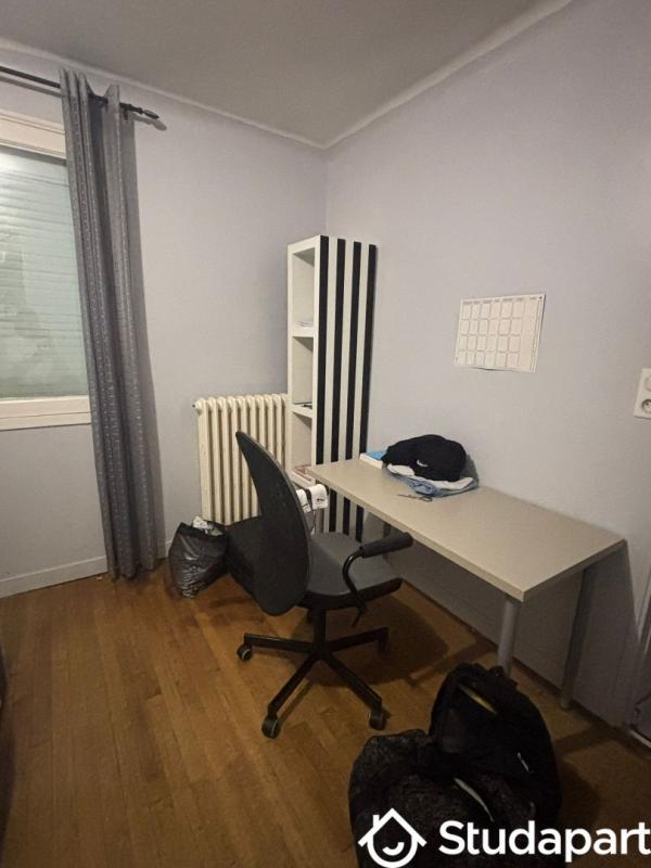 Chambre - 13 m² - 1 pièce