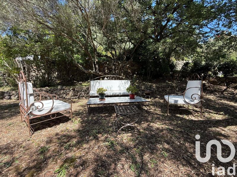 Maison - 219 m² - 6 pièces