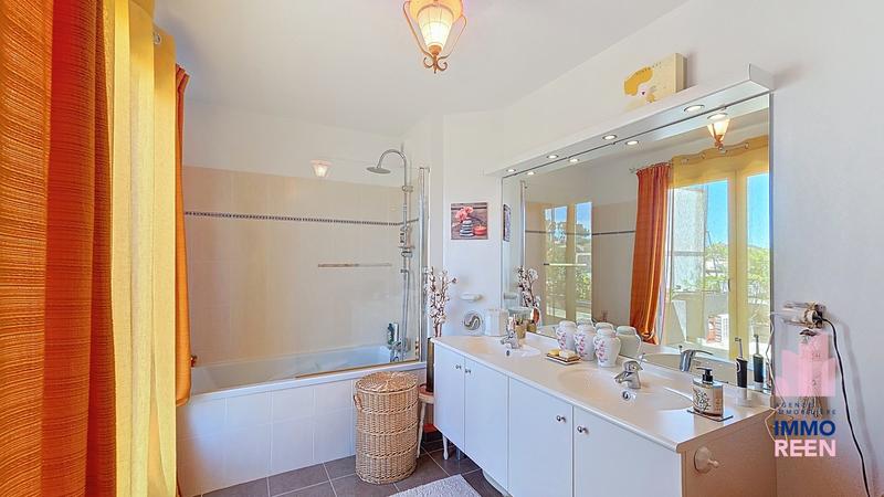 Appartement - 87 m² - 4 pièces