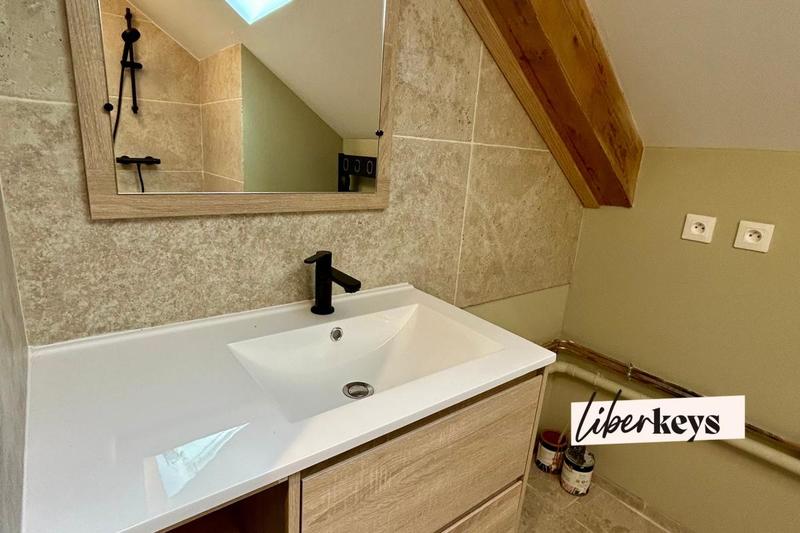 Appartement - 99 m² - 4 pièces