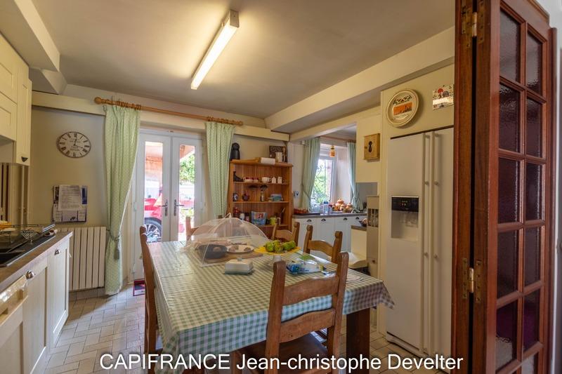 Maison en pierre - 172 m² - 8 pièces