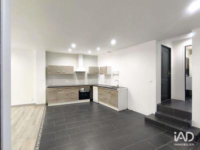 Appartement - 80 m² - 3 pièces