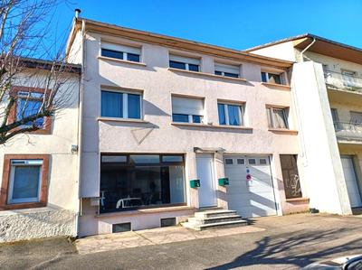 Maison - 320 m² - 10 pièces