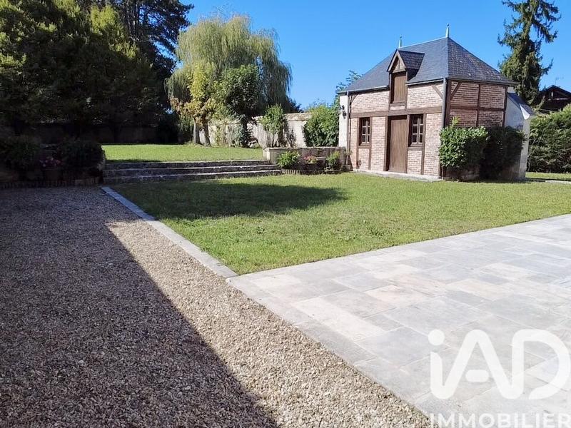 Maison - 266 m² - 9 pièces