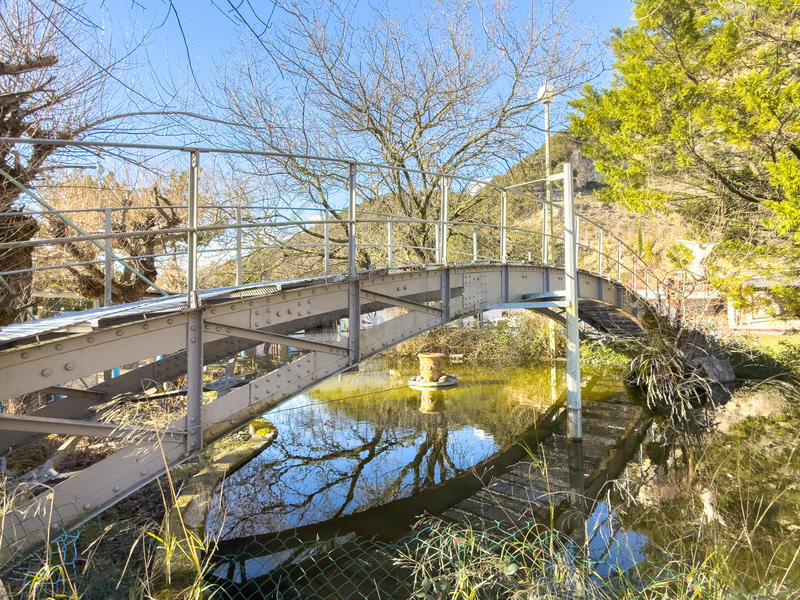 Local commercial - 294 m²