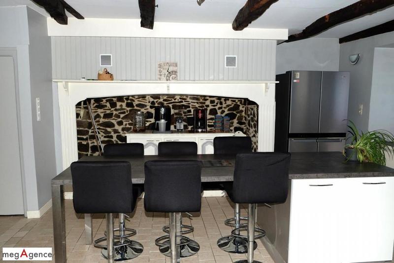 Maison en pierre - 141 m² - 6 pièces