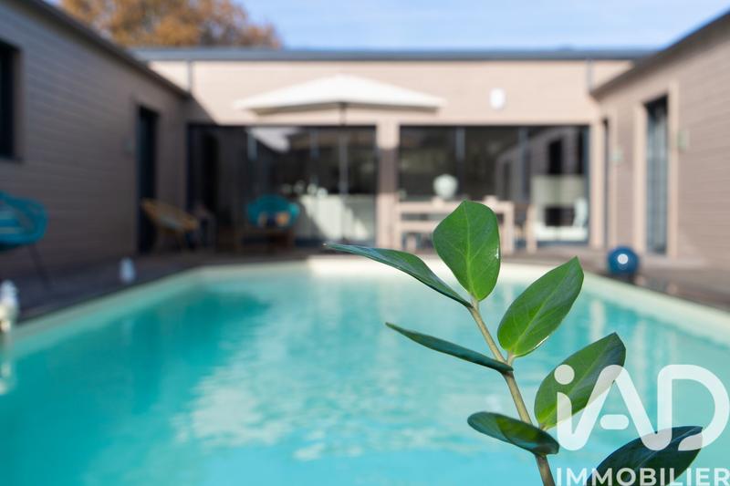 Maison - 206 m² - 5 pièces