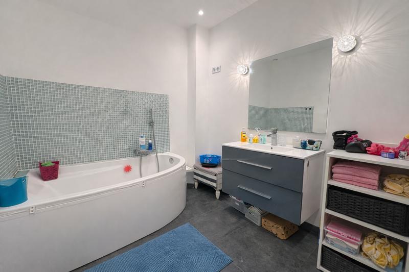 Maison - 77 m² - 4 pièces