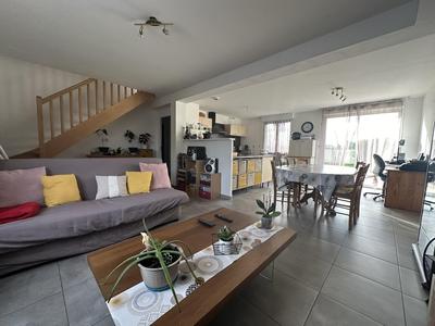 Maison - 101 m² - 5 pièces