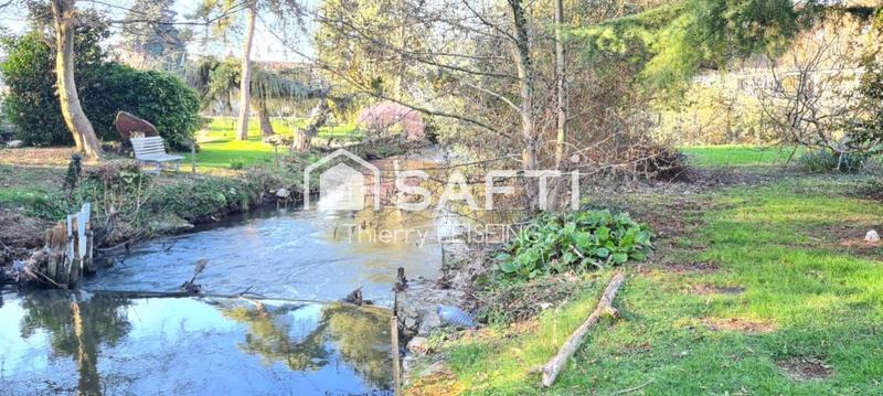 Maison - 220 m² - 7 pièces