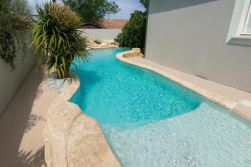 Maison - 225 m² - 9 pièces