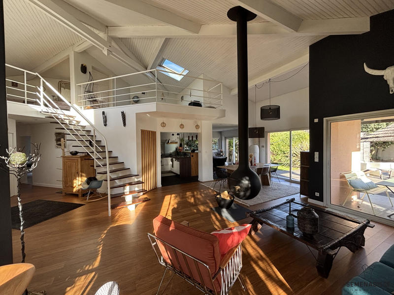 Maison - 177 m² - 5 pièces