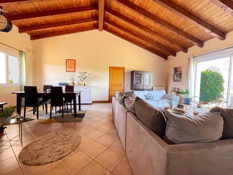 Maison - 104 m² - 5 pièces