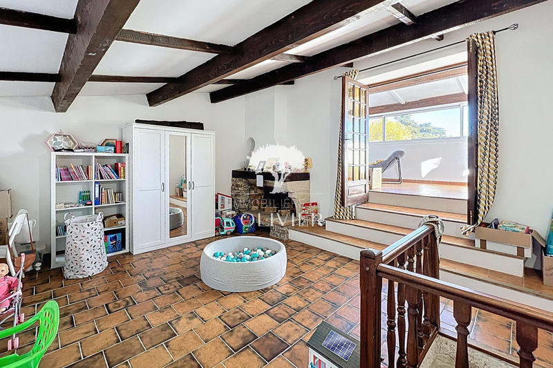 Maison - 188 m² - 8 pièces