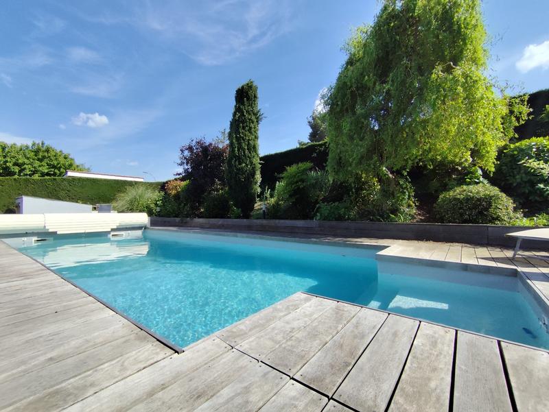 Maison - 144 m² - 7 pièces