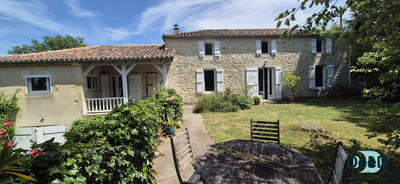 Maison ancienne - 160 m² - 4 pièces
