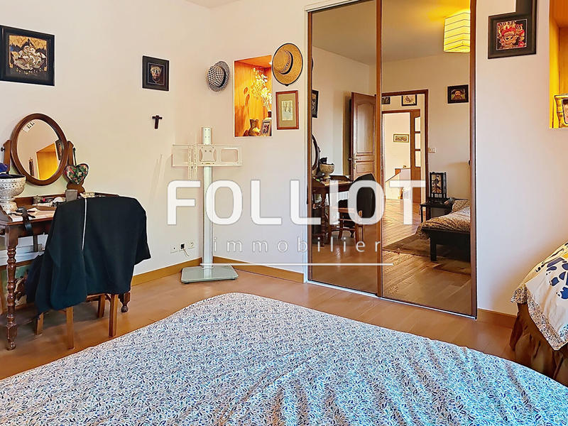 Maison - 227 m² - 7 pièces