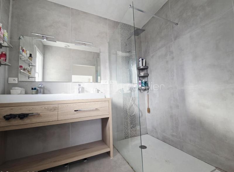 Maison - 99 m² - 4 pièces