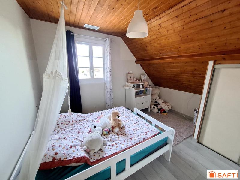 Maison - 205 m² - 9 pièces