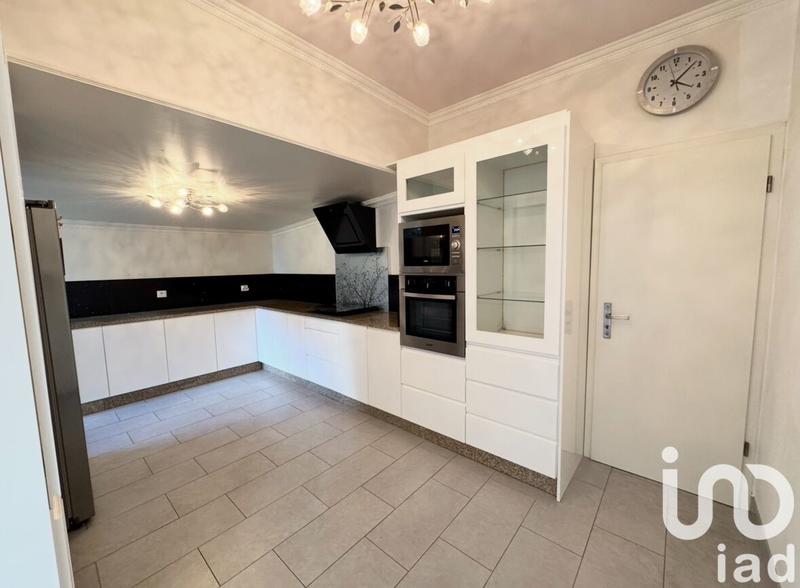 Maison - 165 m² - 7 pièces